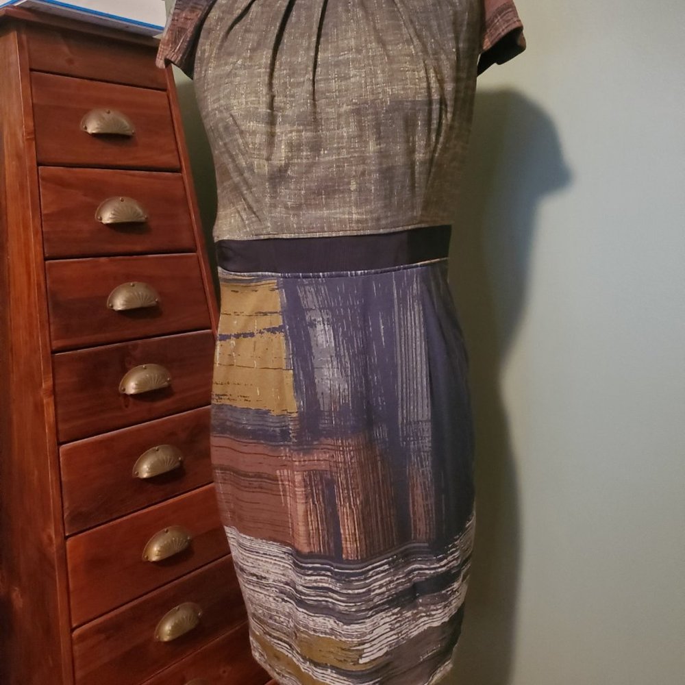 Cool, rare, Maggy London dress for work or fun!